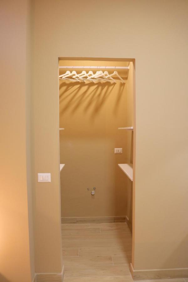 Portello Double Rooms Flat - 3 People Milão Exterior foto